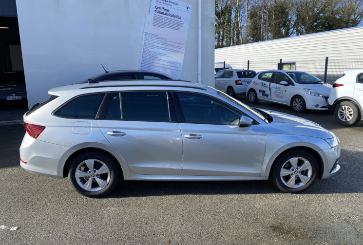 Skoda Octavia Combi 2.0 TDi DSG7 150 CV BVA BUSINESS