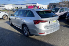 Skoda Octavia Combi 2.0 TDi DSG7 150 CV BVA BUSINESS