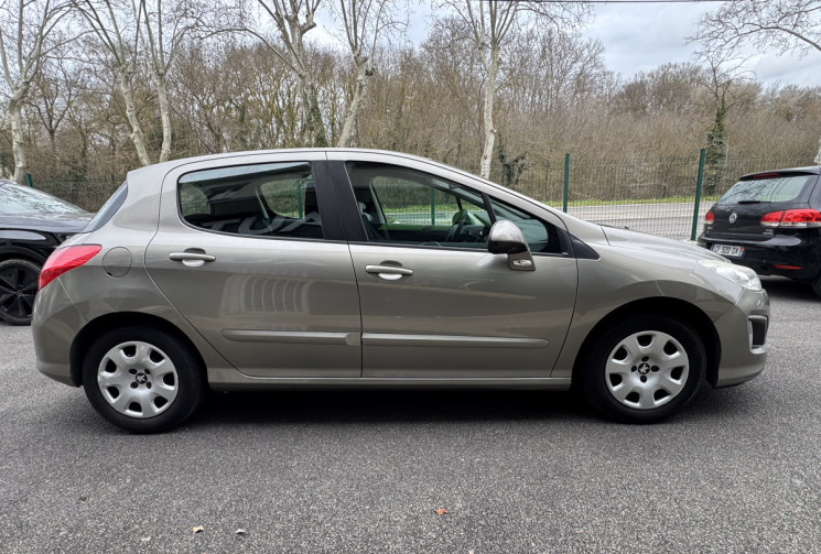 Peugeot 308 1.4 VTi 98 ch / Moteur à chaine / Entretien et CT ok / Garantie 