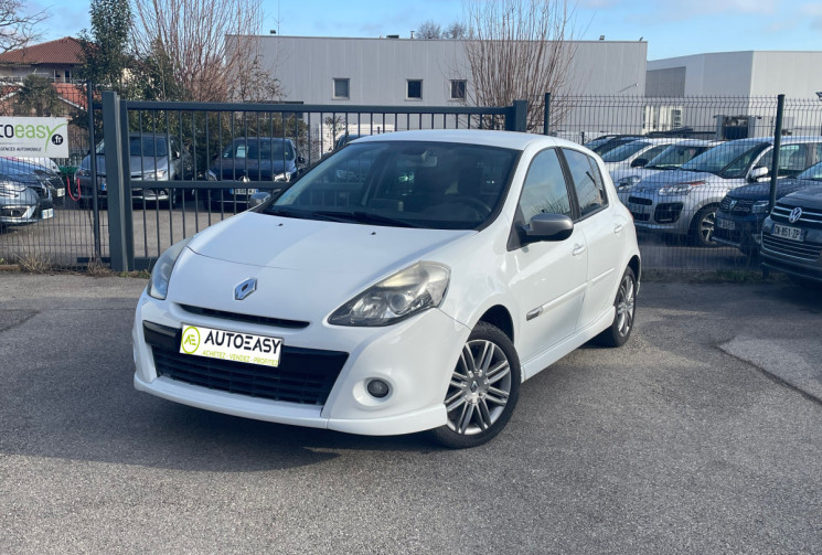 Renault CLIO III (B/C85) 1.6 16v 128 ch GT 5p