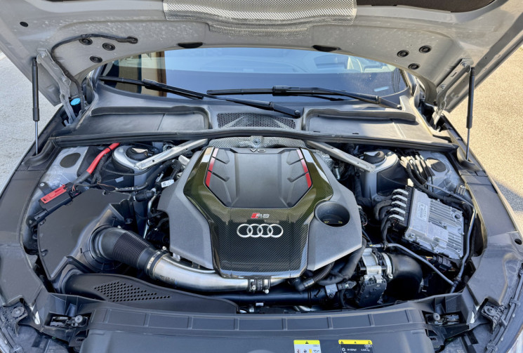 Audi RS4 2.9 TFSI V6 450 ch  Gris Nardo / Frein Ceramique / Pack Dynamic RS / Carbone int-ext / Full