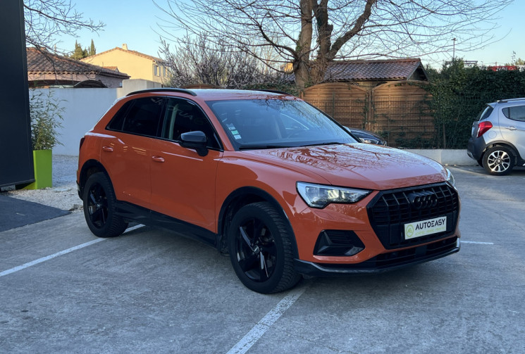 Audi Q3 35 TFSI 150 Design S Tronic 7 / Attelage Electrique / Sièges Chauffants / Carplay 