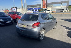 Peugeot 208 1.2 puretech  S&S 82 SIGNATURE  / COURROIE FAIT