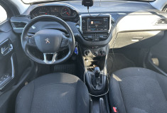 Peugeot 208 1.2 puretech  S&S 82 SIGNATURE  / COURROIE FAIT