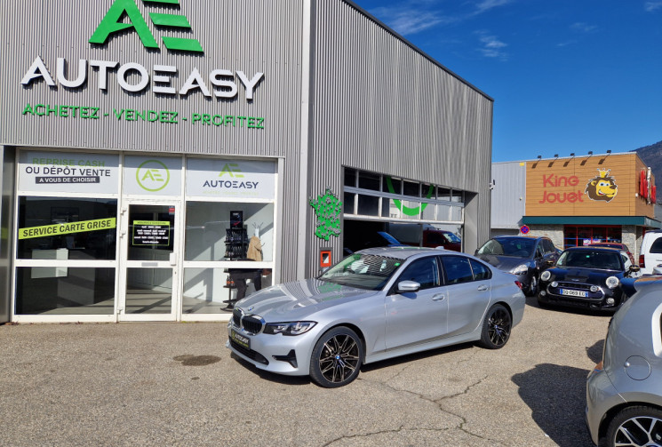 BMW SERIE 3 2.0 320i 184 Luxury BVA8 - état neuf