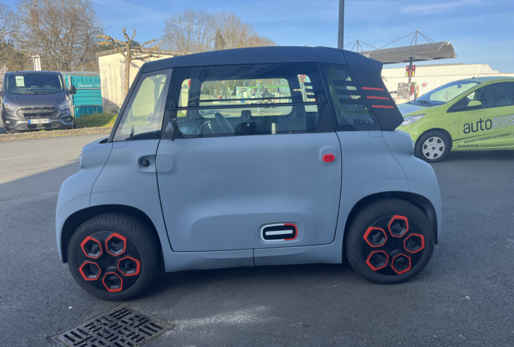 Citroën AMI 5.8 KWH / TOIT PANORAMIQUE / VENTILATION / ENJOLIVEUR