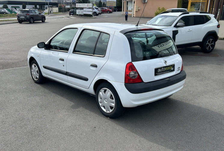 Renault CLIO II 5 Portes Phase 2 1.2 i 60cv