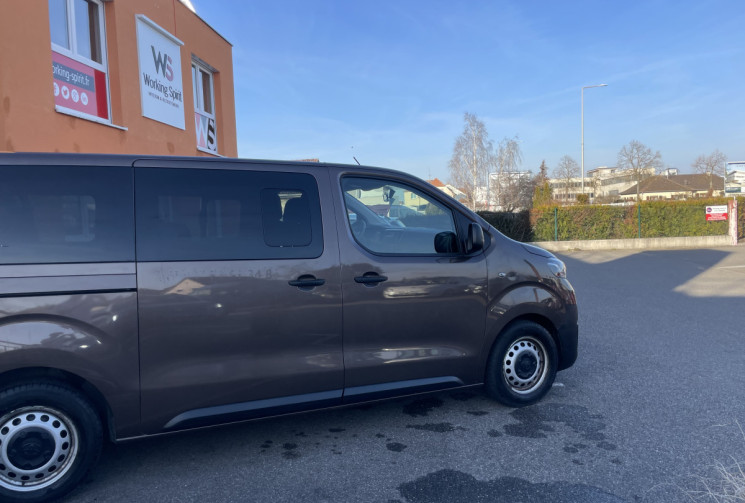 Toyota PROACE COMBI Long 115 D-4D Dynamic / 9 places