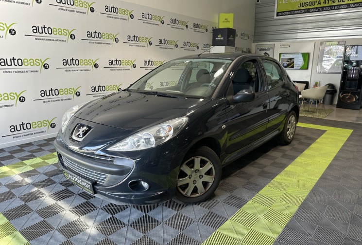 Peugeot 206+ 1.1 i 60 CH 1ERE MAIN