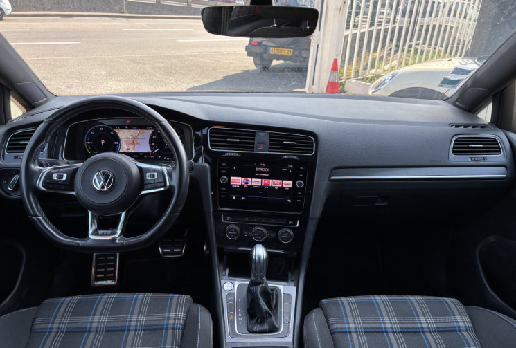 Volkswagen Golf VII (2) 1.4 TSI GTE 204 Ch DSG7 5P * DIGITAL COCKPIT * CARPLAY * CAMERA