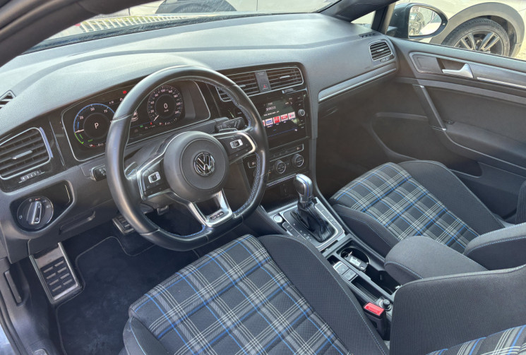 Volkswagen Golf VII (2) 1.4 TSI GTE 204 Ch DSG7 5P * DIGITAL COCKPIT * CARPLAY * CAMERA