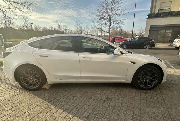 Tesla MODEL 3 Standard Range Plus SR+ RWD / Jantes 18 Pouces / TVA récupérable