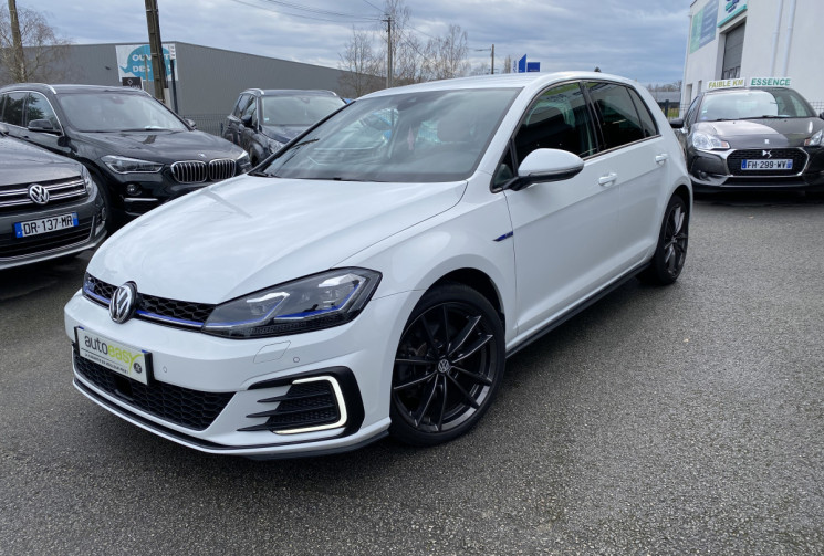 Volkswagen Golf VII Phase 2 GTE 1.4 TSI 204 Hybrid DSG6 150 CV BVA