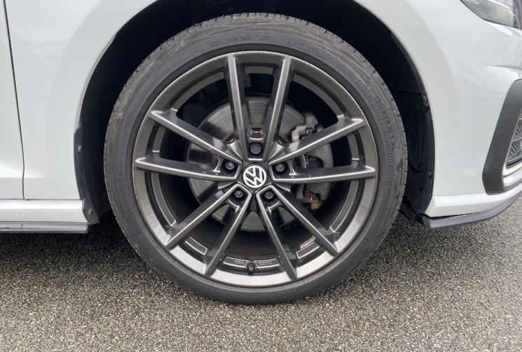 Volkswagen Golf VII Phase 2 GTE 1.4 TSI 204 Hybrid DSG6 150 CV BVA