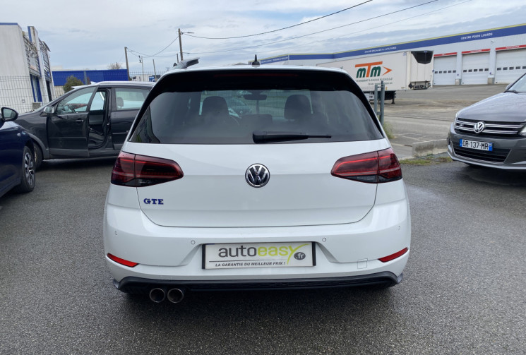 Volkswagen Golf VII Phase 2 GTE 1.4 TSI 204 Hybrid DSG6 150 CV BVA