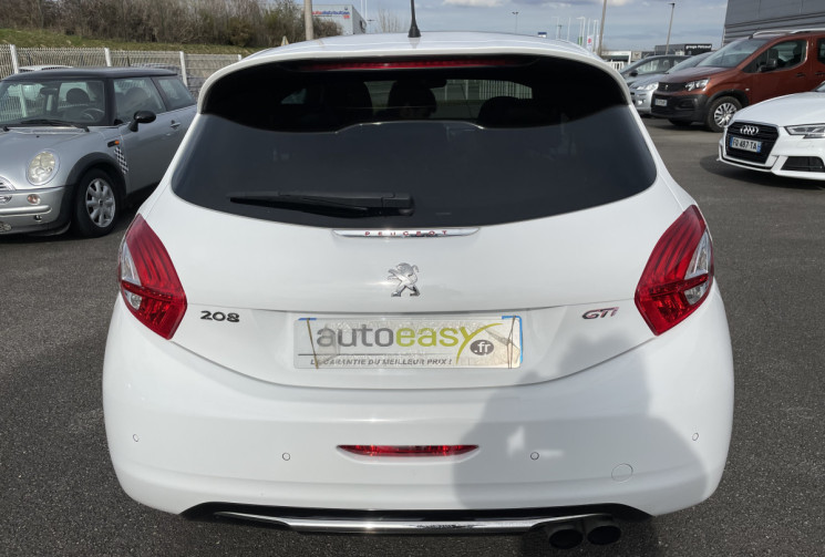 Peugeot 208 1.6 THP  16 V 200 CV 90000 KMS