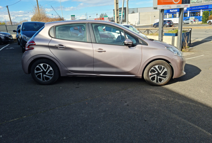 Peugeot 208 1.2 VTI 82 CH ACCESS