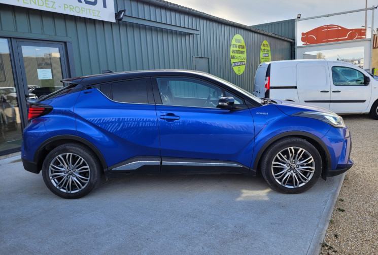 Toyota C-HR 122H Distinctive 2WD E-CVT MY20