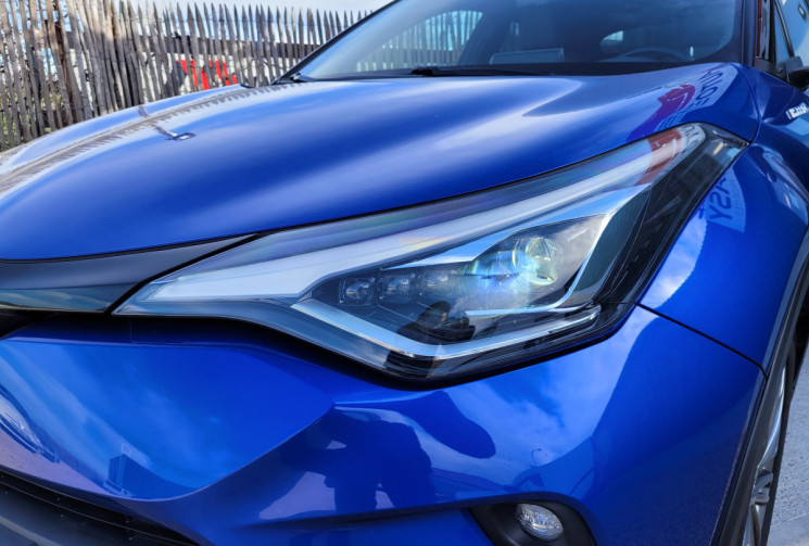 Toyota C-HR 122H Distinctive 2WD E-CVT MY20