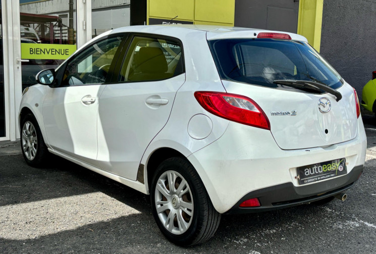 Mazda Mazda 2 II Phase 2 5 Portes 1.3 MZR 16V 84 cv