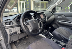 Mitsubishi L200 2.4 DI-D 181 4WD CLUB CAB INTENS CONNECT * RIDEAU DE BENNE * ATTELAGE * 