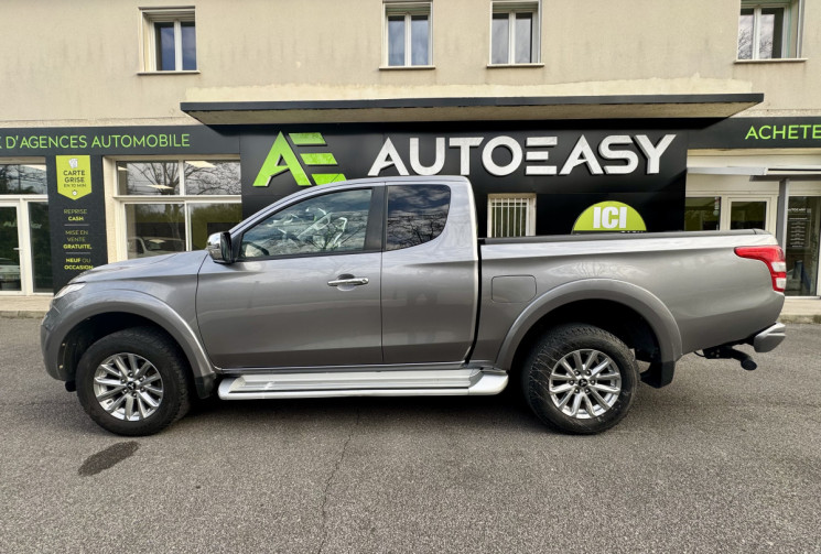 Mitsubishi L200 2.4 DI-D 181 4WD CLUB CAB INTENS CONNECT * RIDEAU DE BENNE * ATTELAGE * 