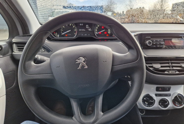 Peugeot 208  1.2 PureTech 68ch Like 5p 