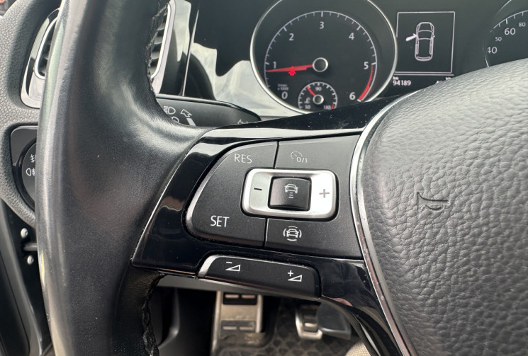 Volkswagen Golf  1.6 TDI Blue Motion 115 CONNECT / APPLE CARPLAY