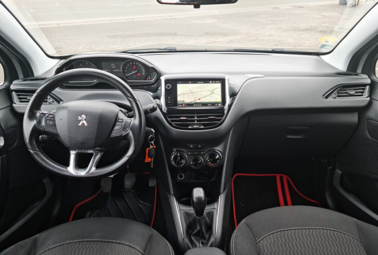 Peugeot 208 1.5 hdi 100 CH ACTIVE KIT DISTRI FAIT