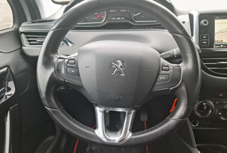 Peugeot 208 1.5 hdi 100 CH ACTIVE KIT DISTRI FAIT